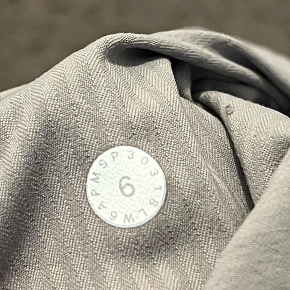 Lululemon Dance Studio Crop Unlined Pants - Picture 2 of 6